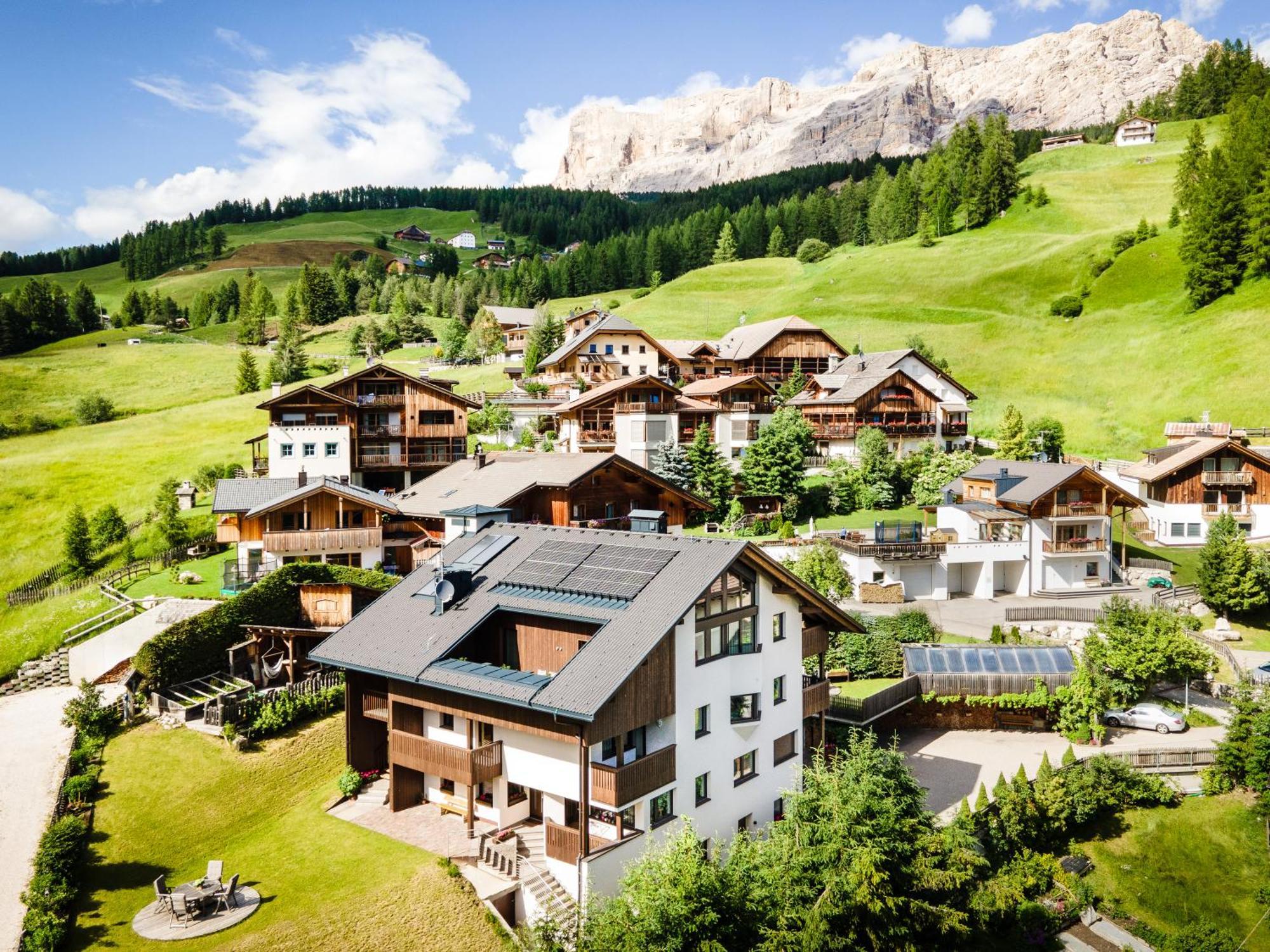 Apartment Ciasa Laoi San Cassiano  Exterior foto