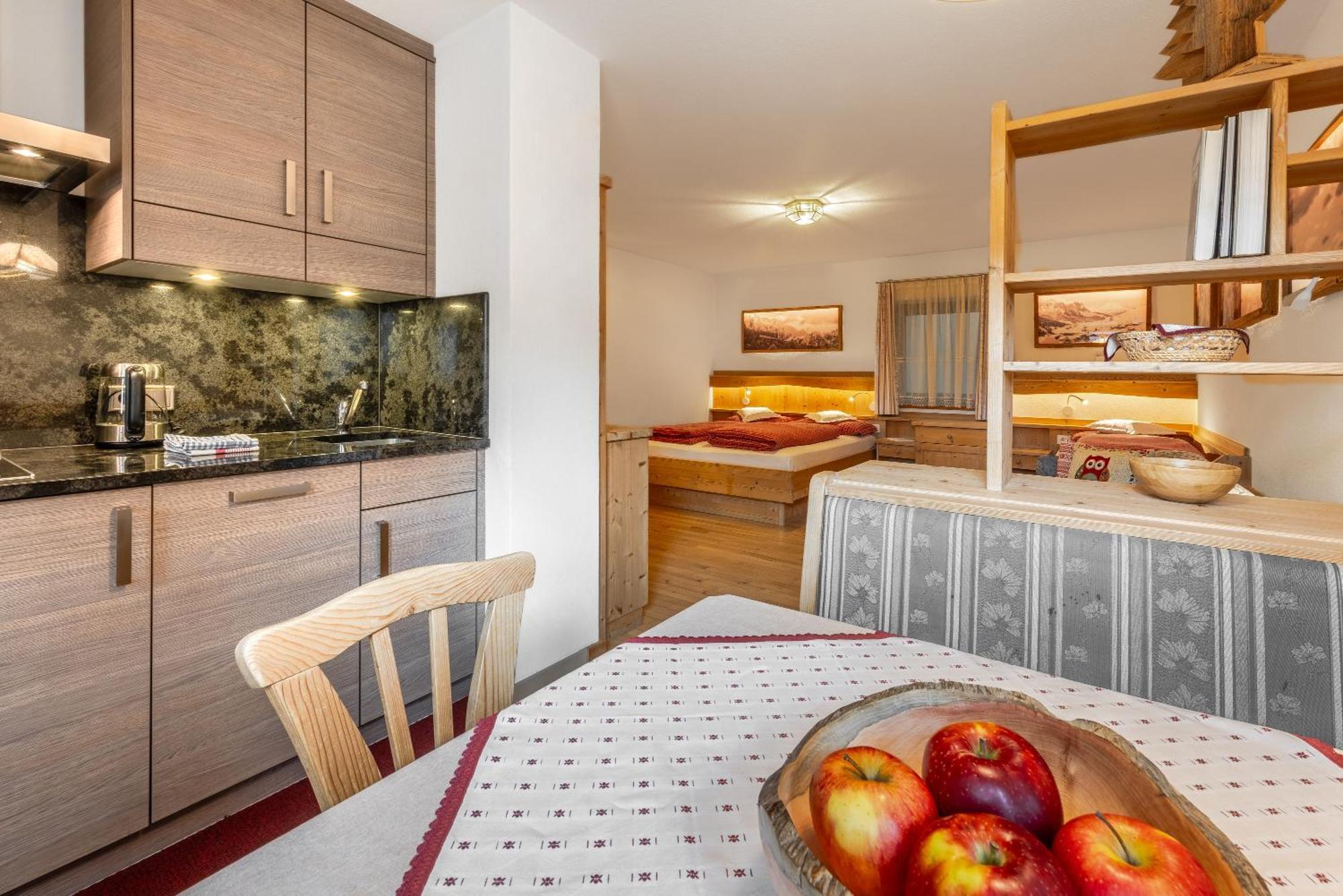 Apartment Ciasa Laoi San Cassiano  Exterior foto